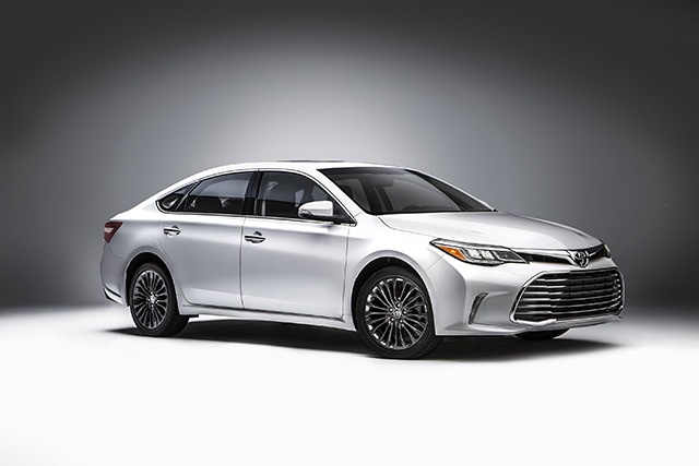 More information about "Chicago Auto Show: 2016 Toyota Avalon"