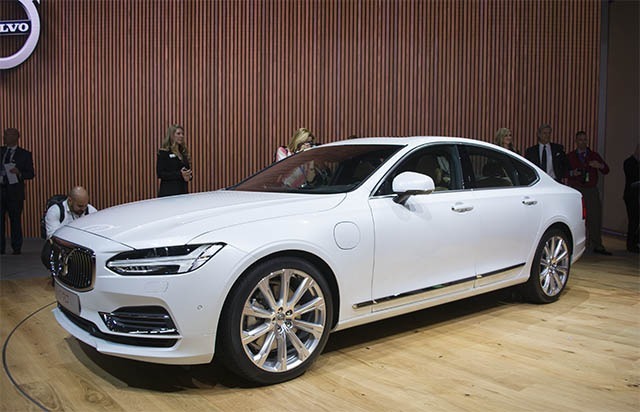 More information about "2017 Volvo S90 Gets Priced"