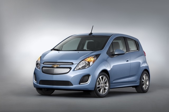 More information about "GM CEO Wants Lighter Vehicles, Promises A 200 Mile Electric Vehicle"