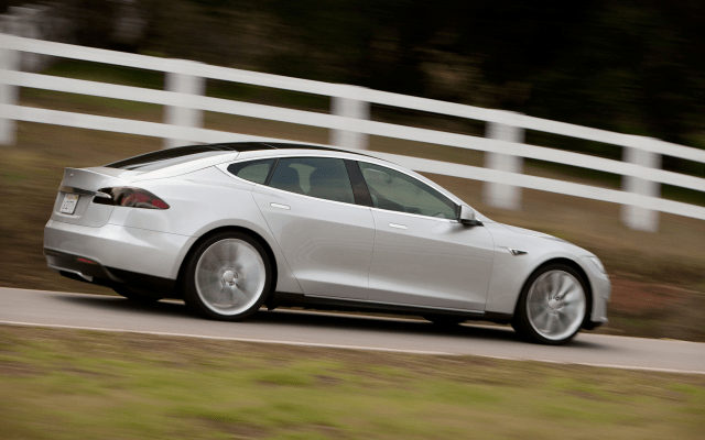 More information about "Tesla Gets Sued By Dealer Associations In Two States"