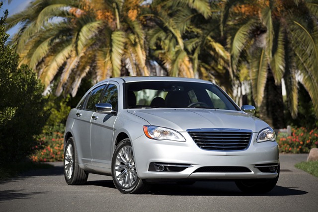 More information about "Spying: Chrysler 200, Now In Its Own Skin"