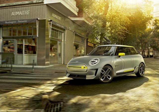 More information about "Frankfurt 2017: Mini Electric Concept Previews EV for 2019"