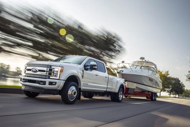 More information about "Ford F-Series Super Duty Limited Shows Luxury Super-Sized"