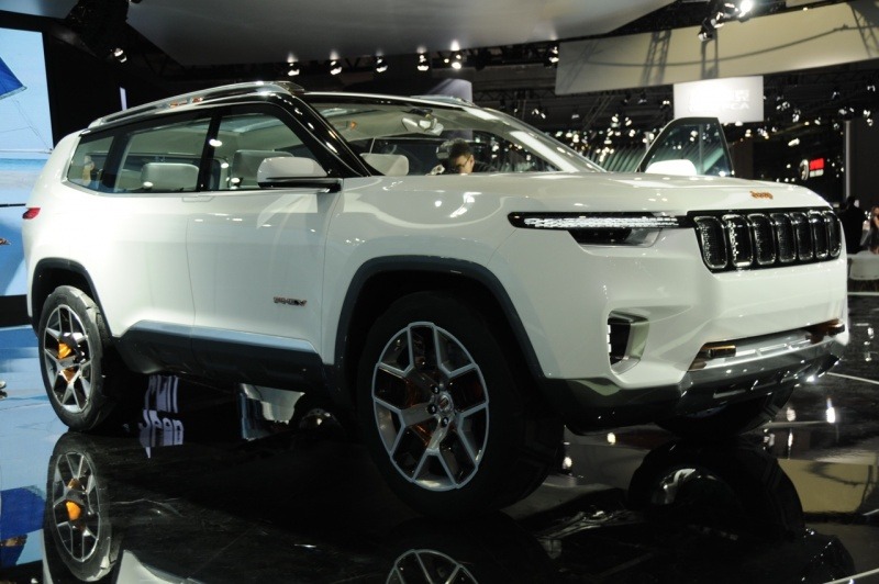 More information about "Spying: Jeep Yuntu Three-Row Crossover is Caught"