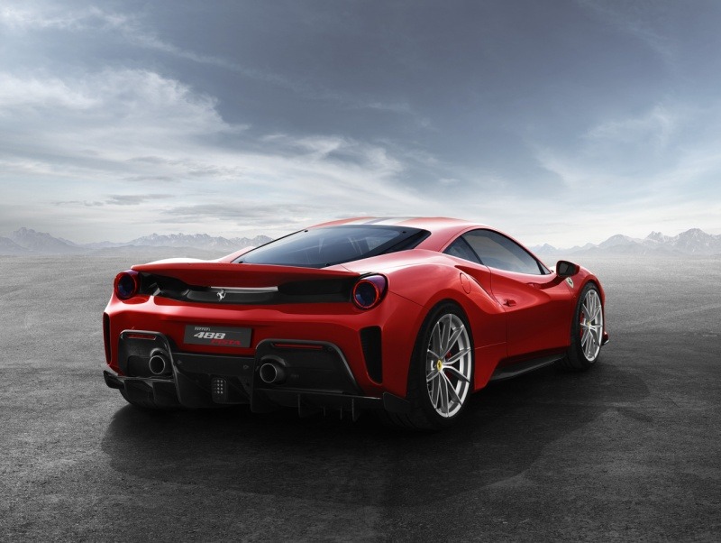 More information about "Geneva 2018: Ferrari 488 Pista Comes With Tech from Race Cars"