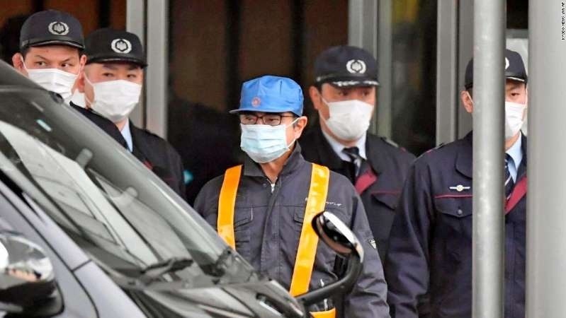 More information about "Carlos Ghosn Released on Bail and Leaves in Japanese Laborer Disguise"