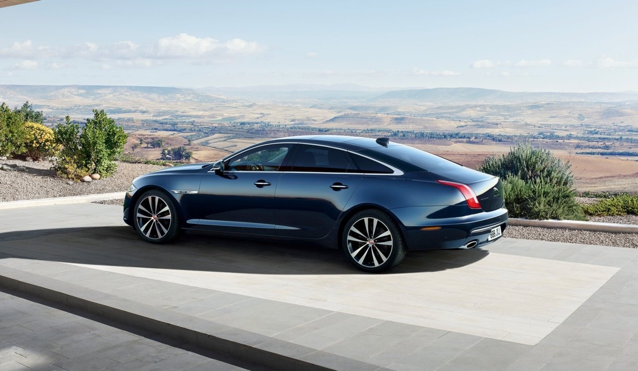 More information about "Jaguar Readies New Platform For XJ"