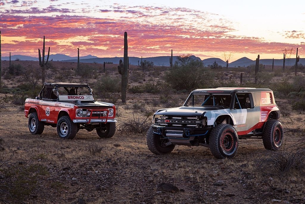 More information about "Ford Hints at Bronco with SEMA Prototype"