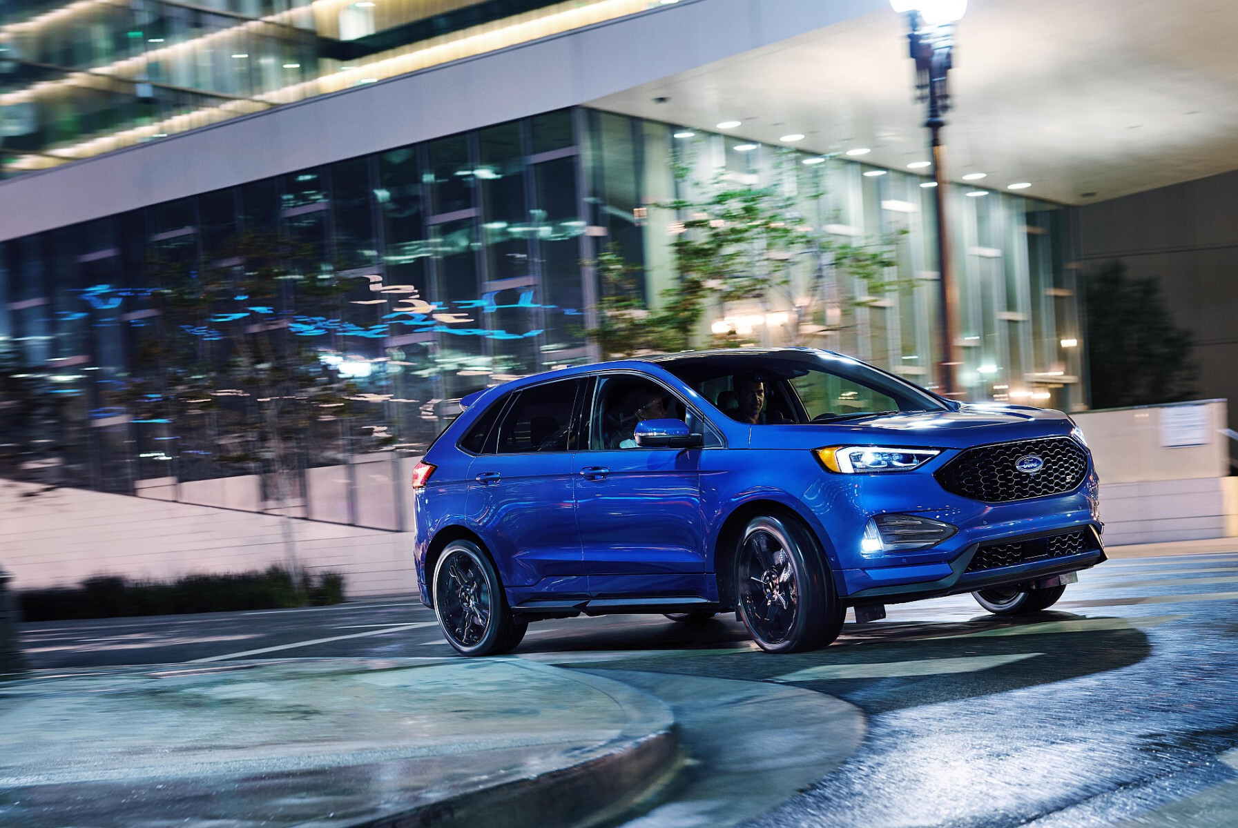 More information about "2024 Ford Edge is Ending Production in April"