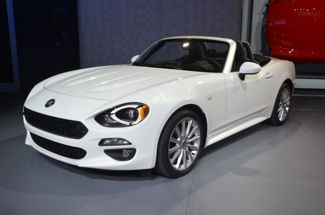 More information about "2017 Fiat 124 Spider to Start $25,990"