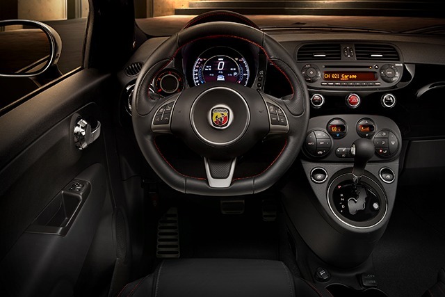 More information about "2015 Fiat 500 Lineup Gets Some Updates"